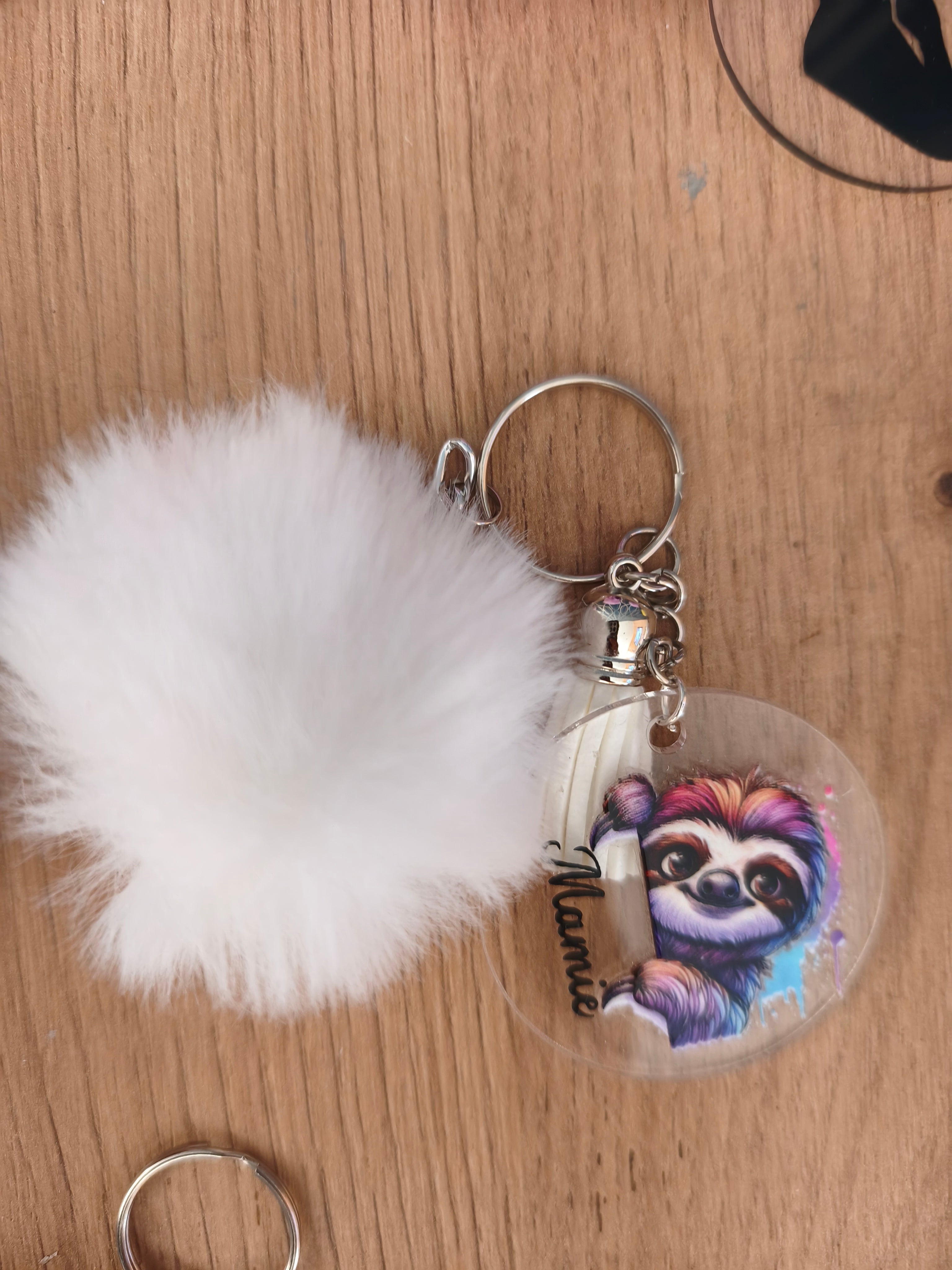 Porte-clés Acrylique & Pompom - Fait Main