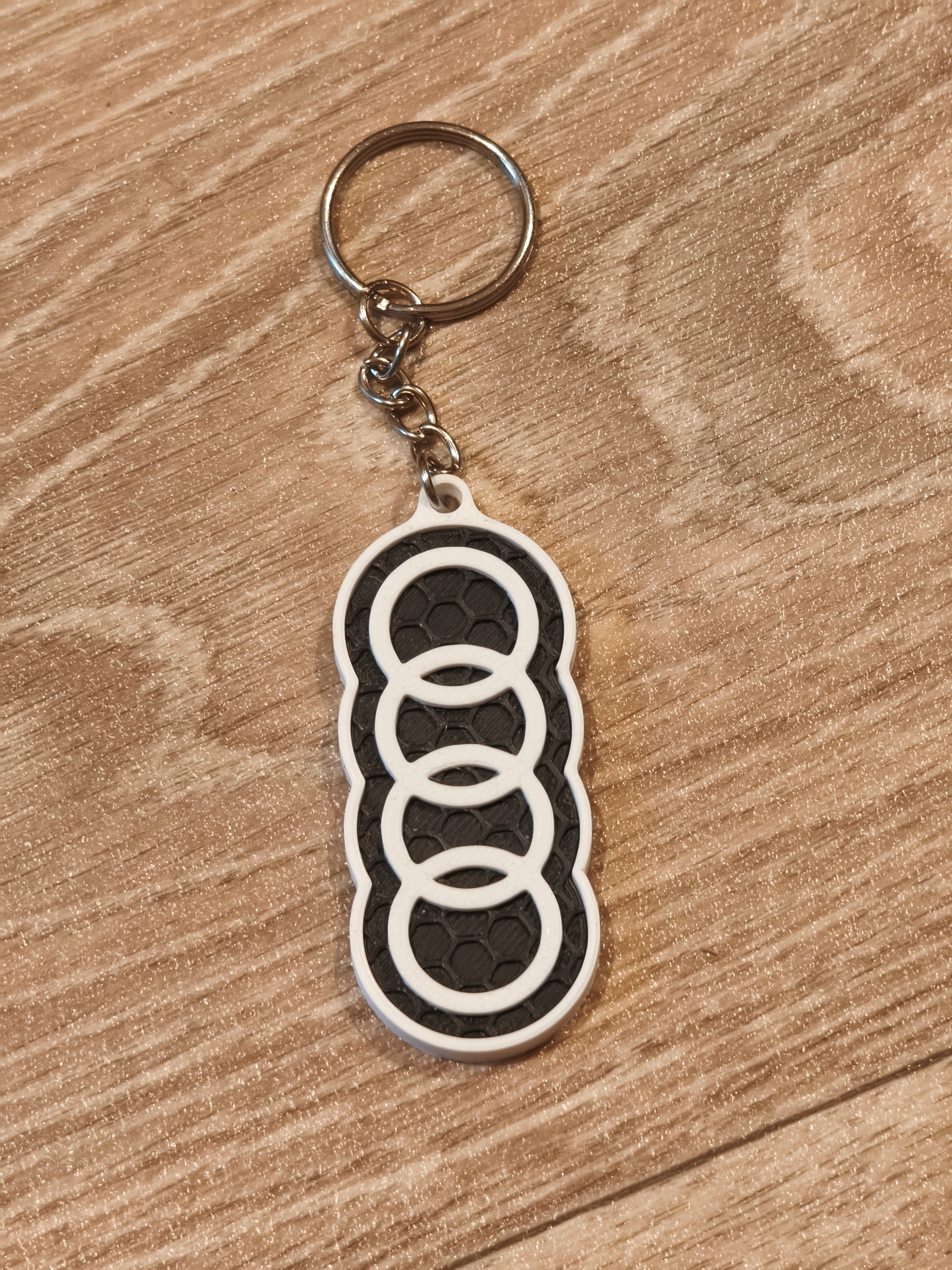 Porte-clé impression 3D bicolore Audi - Noir et Blanc